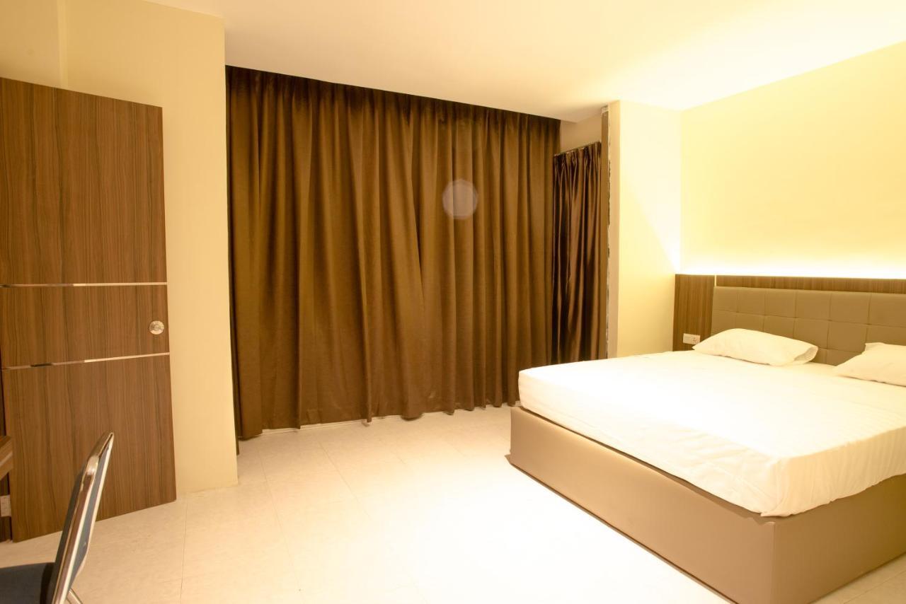 Ak Hotel Nagoya Hill Batam エクステリア 写真